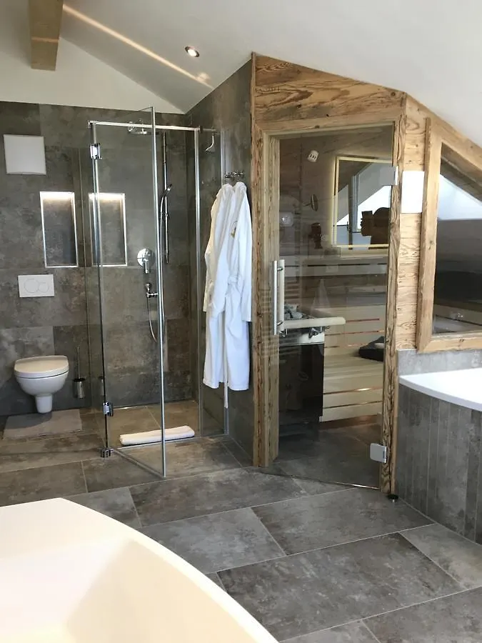 Shania Residence Уберзее 0*,