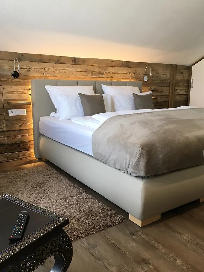 Shania Residence Уберзее 0*,